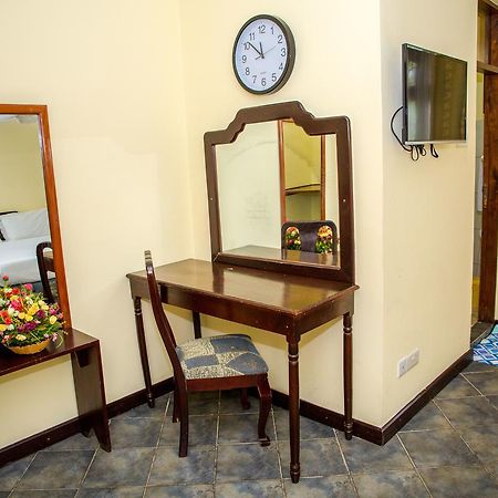 Saadani Tourist Center - Hostel Darüsselam Dış mekan fotoğraf