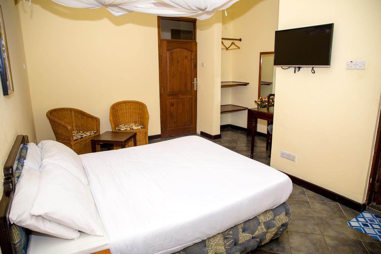 Saadani Tourist Center - Hostel Darüsselam Dış mekan fotoğraf