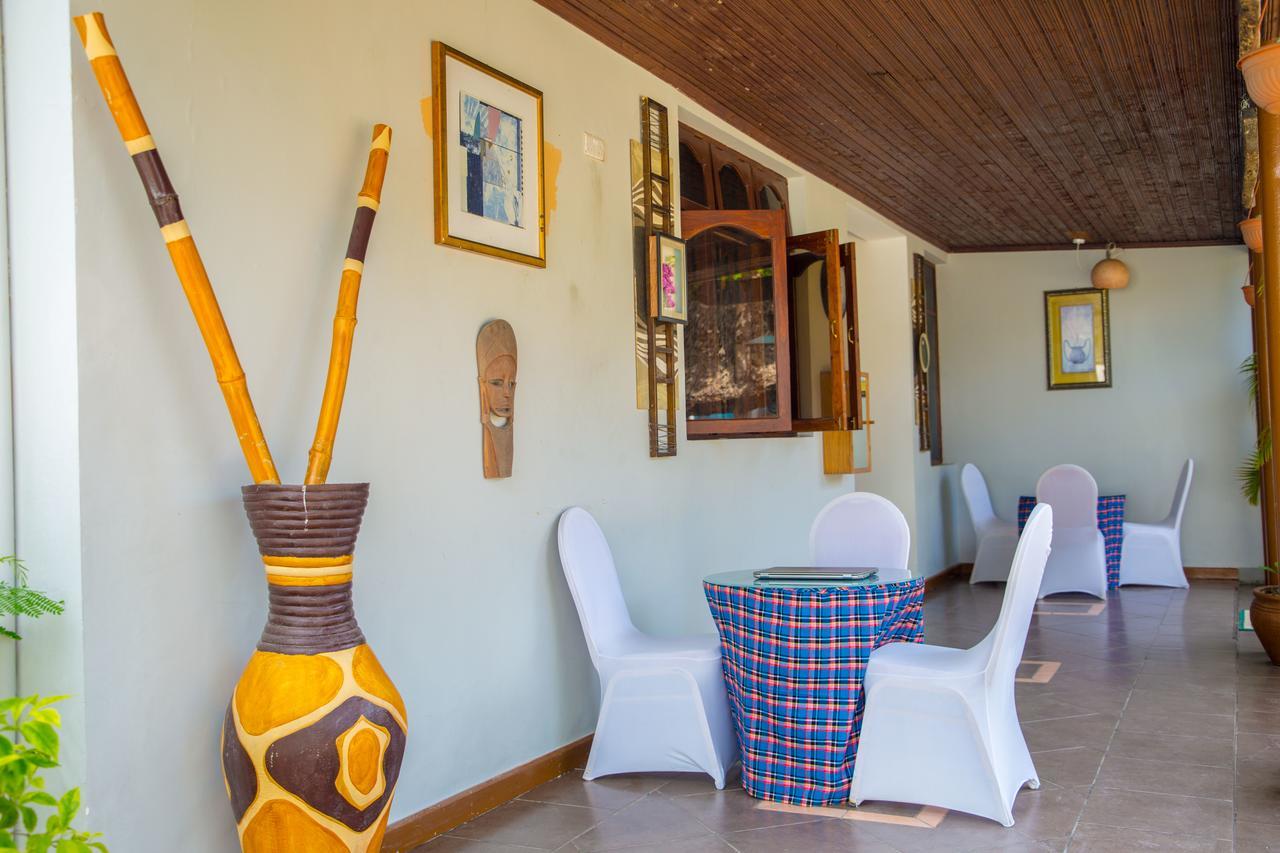 Saadani Tourist Center - Hostel Darüsselam Dış mekan fotoğraf
