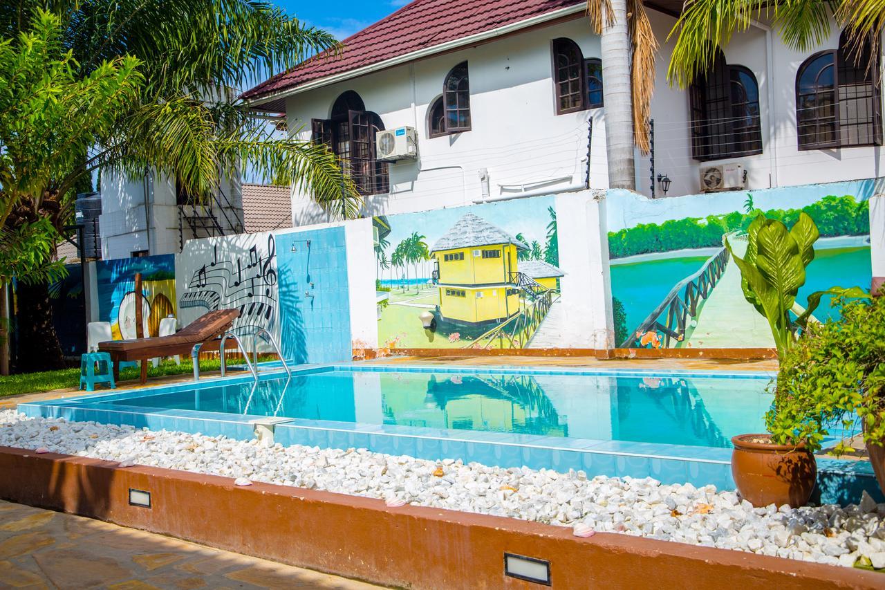 Saadani Tourist Center - Hostel Darüsselam Dış mekan fotoğraf