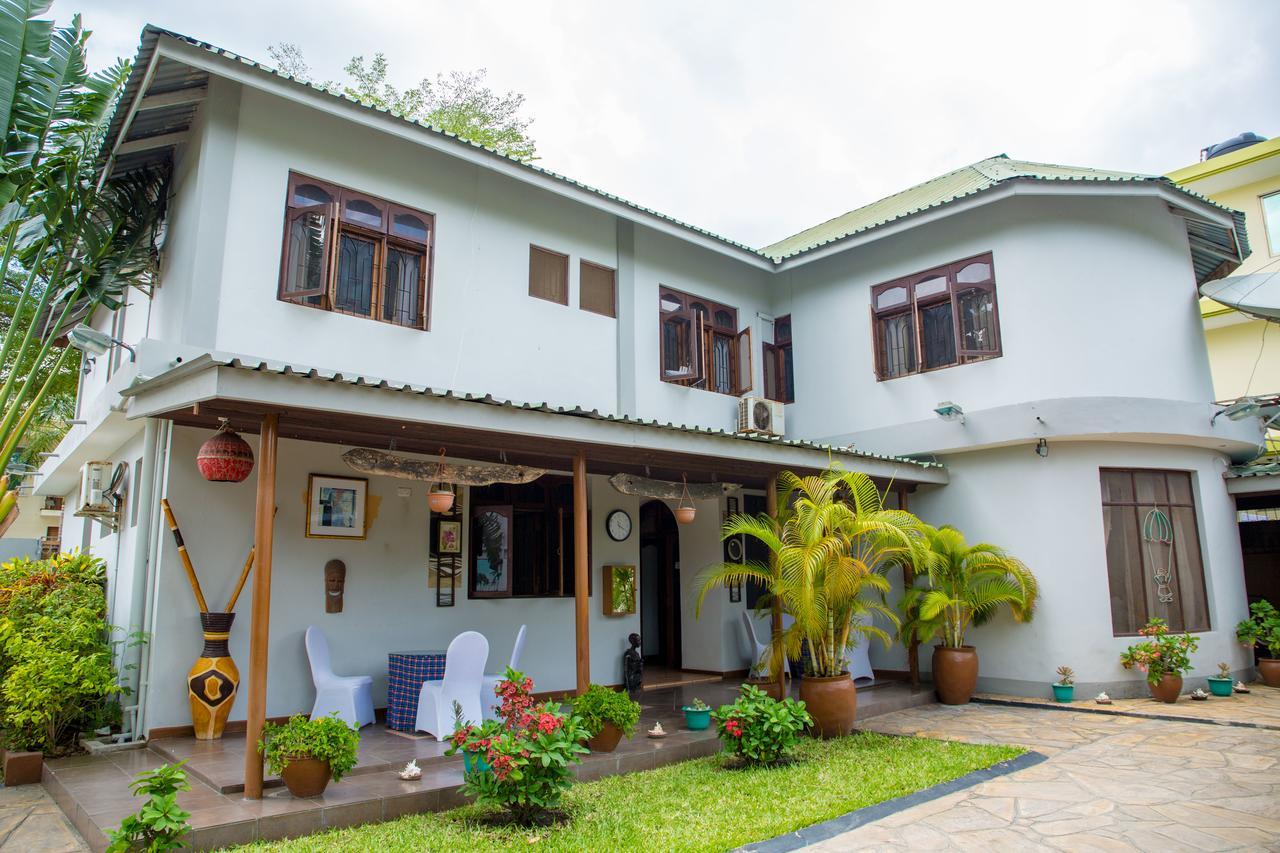 Saadani Tourist Center - Hostel Darüsselam Dış mekan fotoğraf